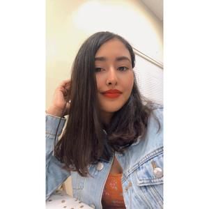 Meet your Posher, Cynthia